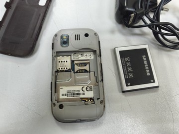Б/в Мобільний телефон Samsung b5722 duos 01-201160426