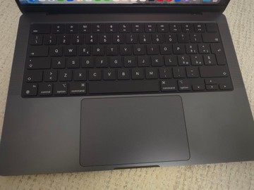 Б/в Ноутбук Apple macbook pro 14 a3112 apple m4 / ram 16gb / ssd 1000gb / 10cpu / 10gpu 01-201161750