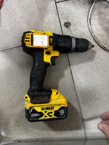 01-200742137: Dewalt dcd778/ dcf840 2акб 5ah