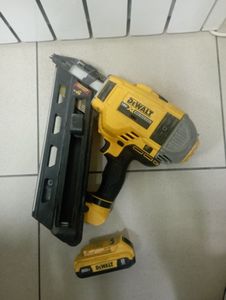 01-200776989: Dewalt dcn692n