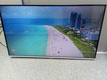 01-200795530: Lg 42lb670v