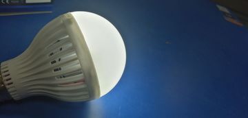 Б/в Лампа Atlantis 9 вт е27 01-200806309