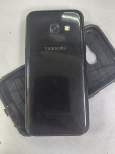 Б/у Мобильний телефон Samsung galaxy a3 2017 01-200815671