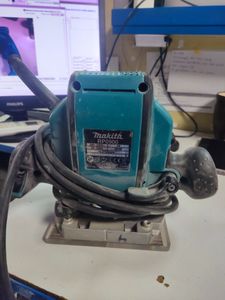 Б/в Фрезер Makita rp0900 01-200818944