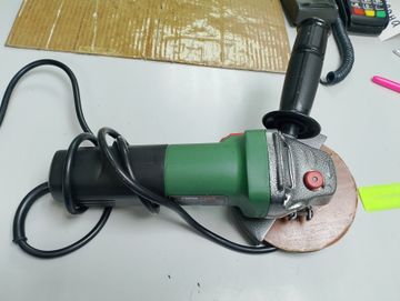 Б/у Угловая шлифмашина Протон мшу-125/900 01-200832489