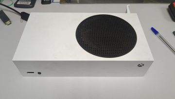 Б/в Ігрова приставка Microsoft xbox series s 512gb 01-200830329
