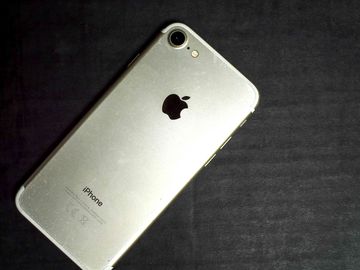 Б/в Мобільний телефон Apple iphone 7 128gb 01-200831342