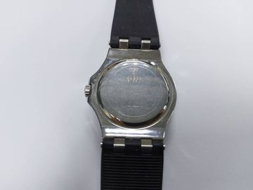 01-19097118: Guess w19004l1