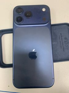 Б/в Мобільний телефон Apple iphone 17 pro max 512gb 01-200873286