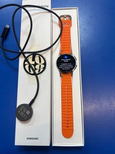Б/в Смарт-годинник Samsung galaxy watch6 40mm 01-200888673