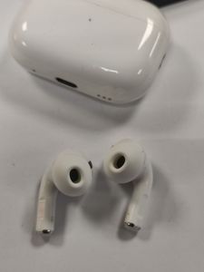 Б/в Навушники Apple airpods pro 2nd generation with magsafe charging case usb-c 01-200887058