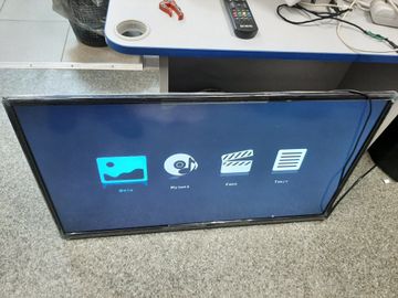 Б/в Телевізор Bravis led-32g5000+t2 01-200900698