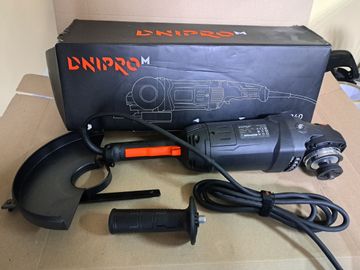Б/у Угловая шлифмашина Dnipro-M gl-240 01-200912214