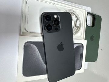 Б/в Мобільний телефон Apple iphone 15 pro max 256gb 01-200912332