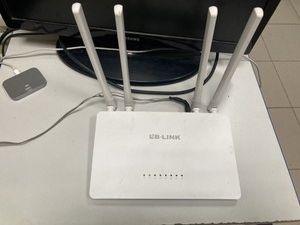 Б/у Беспроводный маршрутизатор Lb-Link bl-w1210m 01-200937486