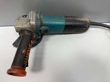 Б/в Кутова шліфмашина Makita 9558hn 01-200949107