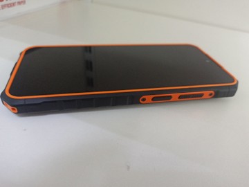 Б/в Мобільний телефон Hammer iron v 4/64gb 01-200973883