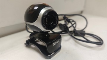 Б/в Веб - камера Trust exis webcam 17003 01-200986344