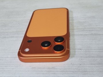 Б/в Мобільний телефон Apple iphone 17 pro 256gb 01-200958352