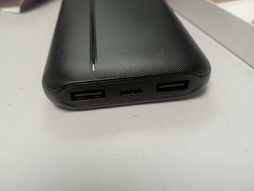 Б/в Повербанк Rivacase va2031 10000mah 01-201008643