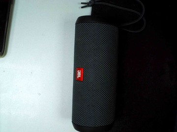 Б/в Акустика Jbl flip essential 01-201076058