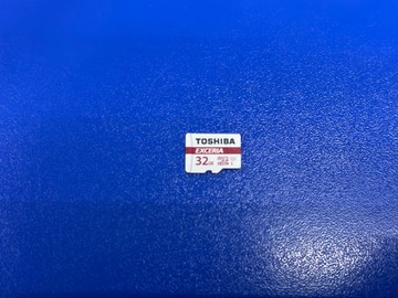 Б/в Карта пам'яті Toshiba microsd 32gb 01-201078737