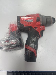 Б/у Шуруповерт Milwaukee m12 fdd2-0 01-201086510