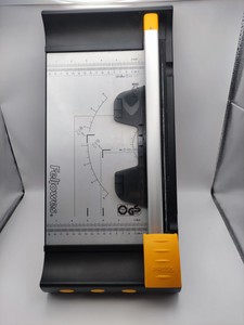 Б/в Гільйотина для паперу Fellowes Trymer neutron plus a4 01-201086338
