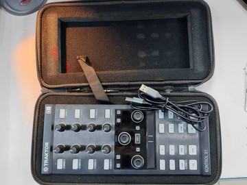 Б/у Dj контролер Native Instruments traktor kontrol x1 mk2 01-201101302