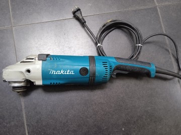 Б/у Угловая шлифмашина Makita ga9030rf01 01-201106955