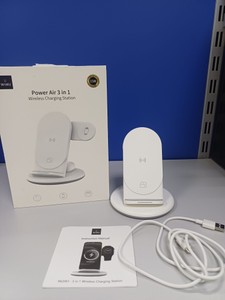 Б/в Бездротовий зарядний пристрій Wiwu power air 3 in 1 wireless charger 01-201154485