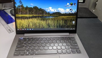 Б/в Ноутбук Lenovo 15/ryzen 5 5500u ddr4/16gb ddr4/hdd *відсутній/ssd 240 gb/*інтегрована 01-201155008
