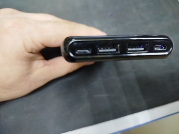 Б/у Повербанк Trust esla thin 10000 mah black (23293) 01-201156991