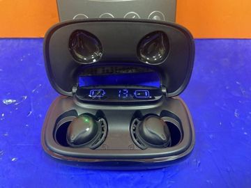 16-000221512: U air 4