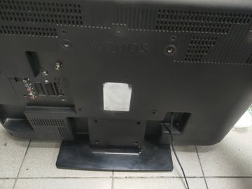 01-200621526: Sharp lc-32dh510e