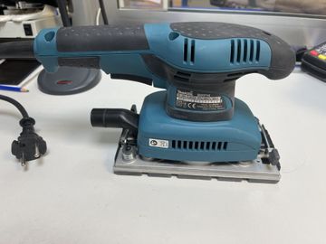 01-200753137: Makita bo3710