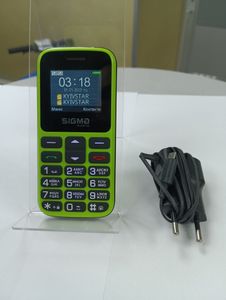 Б/в Мобільний телефон Sigma comfort 50 hit 01-200764106