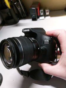 Б/в Фотоапарат Canon eos 2000d kit ef-s 18-55mm f/3.5-5.6 iii 01-200803970
