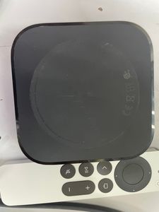 Б/в HD-медіаплеєр Apple tv 4k 2022 wi-fi + ethernet 128 gb 01-200812508