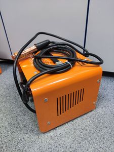 Б/у Автомобильное зарядное устройство Lavita la 192017 01-200812751