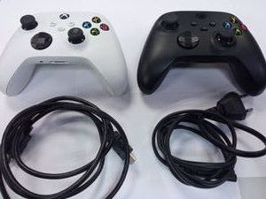 Б/у Игровая приставка Microsoft xbox series s 512gb 01-200783717