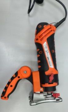 Б/в Багатофункціональний інструмент Renovator twist-a-saw 01-200815179