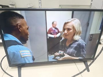 Б/в Телевізор Elenberg 32dh4530 01-200859243