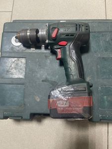 Б/в Шурупокрут Metabo bs 14.4 lt 1акб 4ah зп 01-200870547