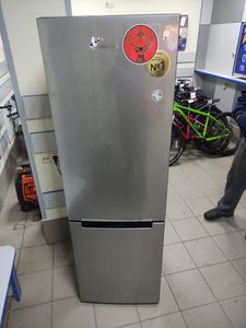 Б/в Холодильник з морозильною камерою Samsung rb33j3000sa 01-200883777