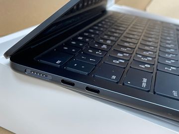 Б/в Ноутбук Apple macbook air 13,6" 2025 mc6t4 / apple m4/ 10 core gpu/ ram 16gb/ ssd 256gb/ a3240 01-200889117