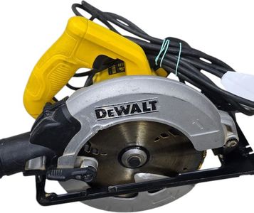 Б/у Пила дисковая Dewalt dwe560 01-200873091