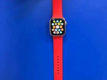 Б/в Смарт-годинник Apple watch series 6 gps aluminium case 40mm 01-200898272
