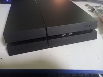 Б/у Игровая приставка Sony playstation 4 500gb 01-200902383