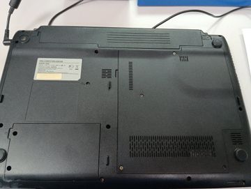 Б/у Ноутбук Dns 15/pentium b950 ddr3/4gbddr3/hdd250gb 01-200905401